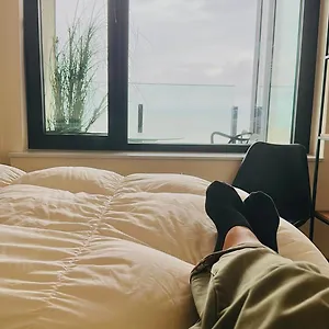 Volledig Gerenoveerd Met Zeezicht Apartment